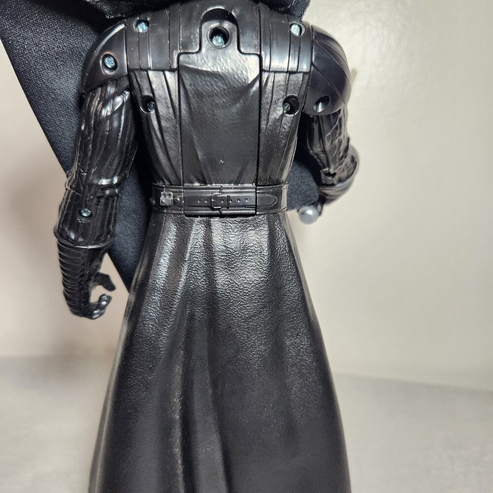 Hasbro Star Wars Talking And Light Up 12" Darth Vader Loose 2022 Pre-owned - Picture 5 of 7